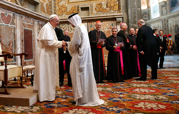 Per la prima volta nella storia un  Papa invia, di suo pugno, un messaggio ai musulmani 
